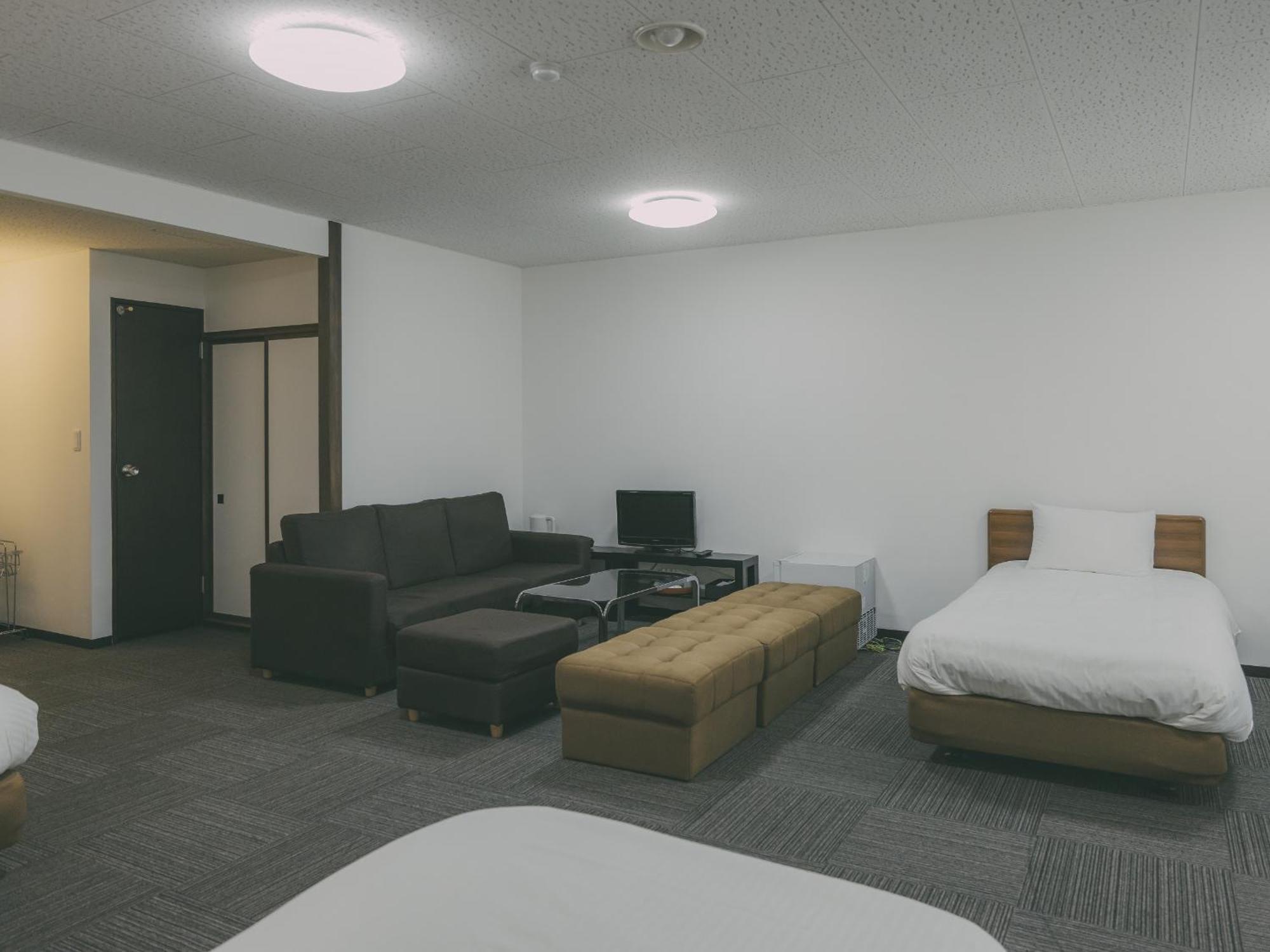 滋贺县小木屋 山之內 外观 照片